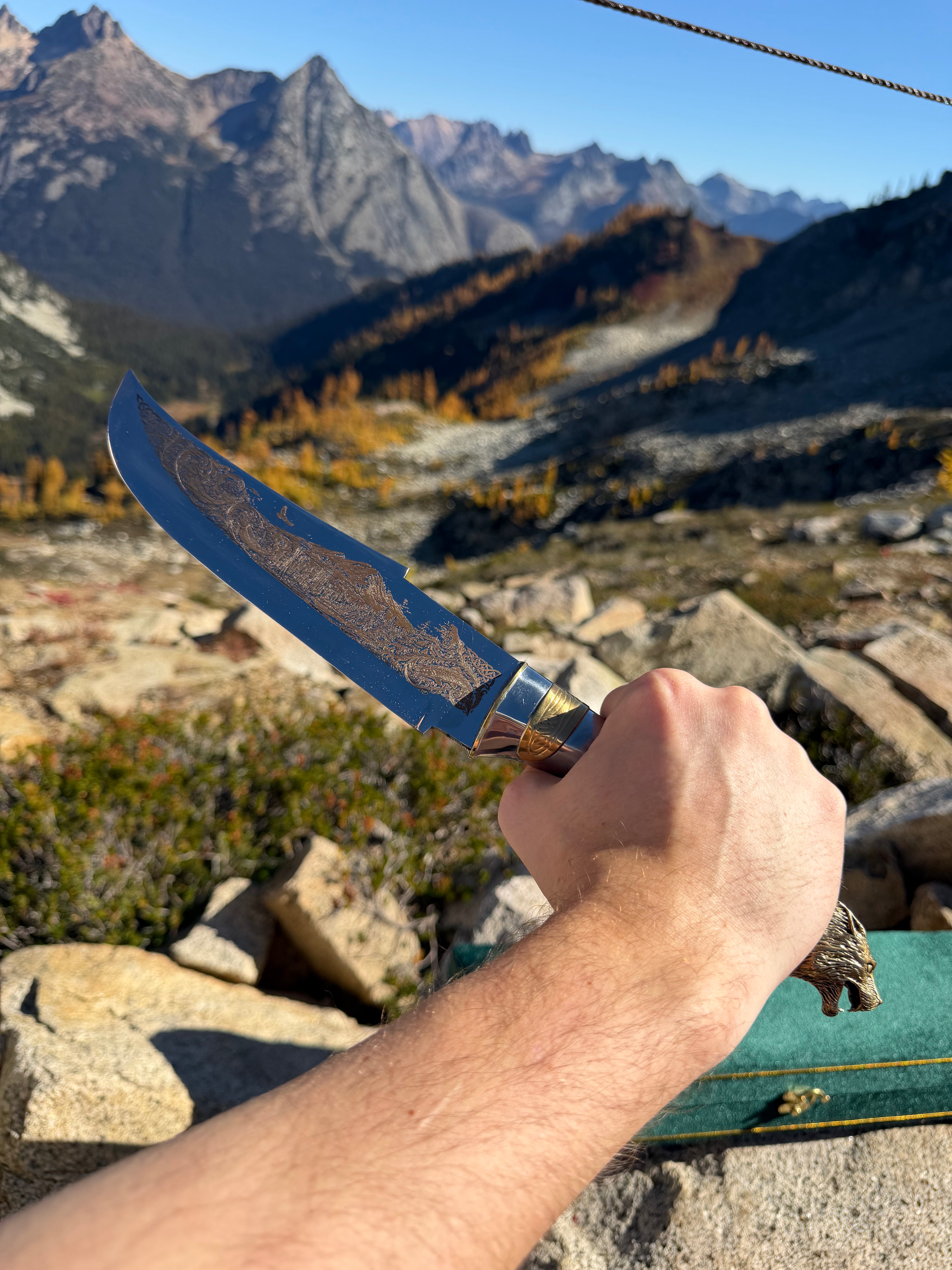 The Rainier Deer Horn Knife